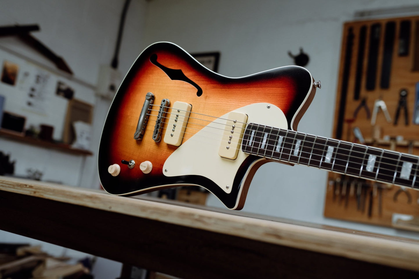INDIANA CLASSIC AUTUMN BURST - westvalleyguitars