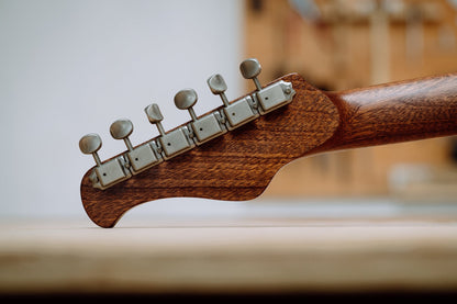 INDIANA VINTAGE WHITE * - westvalleyguitars